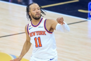 媒体人：被母队认为不值大合同的小个后卫成FMVP 布伦森太完美了