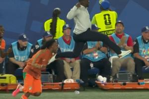 Logo式庆祝！阿玛德90分钟破门，科特迪瓦主帅激情庆祝跳出画面