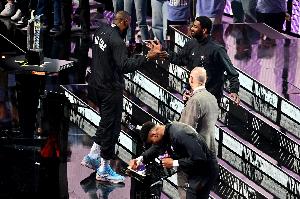欧文缺席骑士聚会还不回消息？JR：他主动联系我了 我们没问题