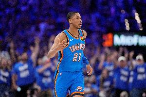 老鹰硬吃维金斯！交易特例是啥？NBA的消费券 在交易里顶大用
